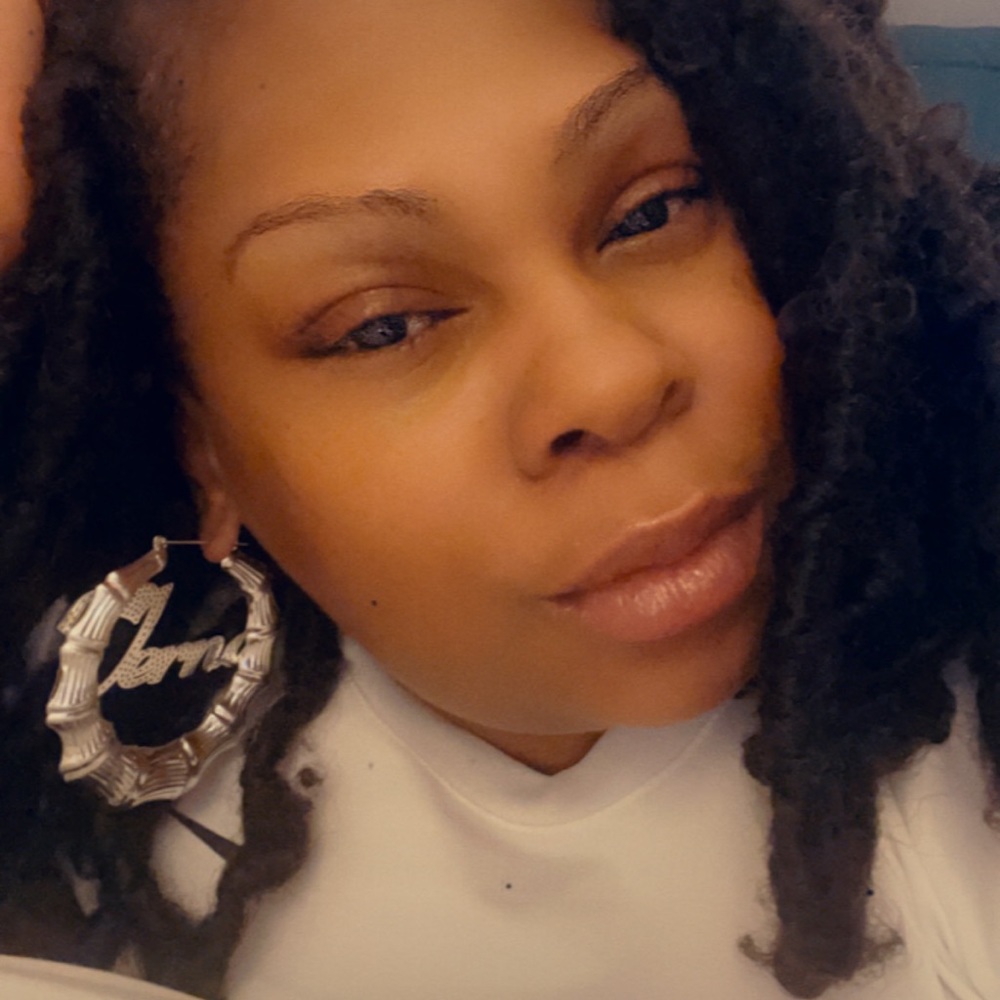Meet your Posher, Verna